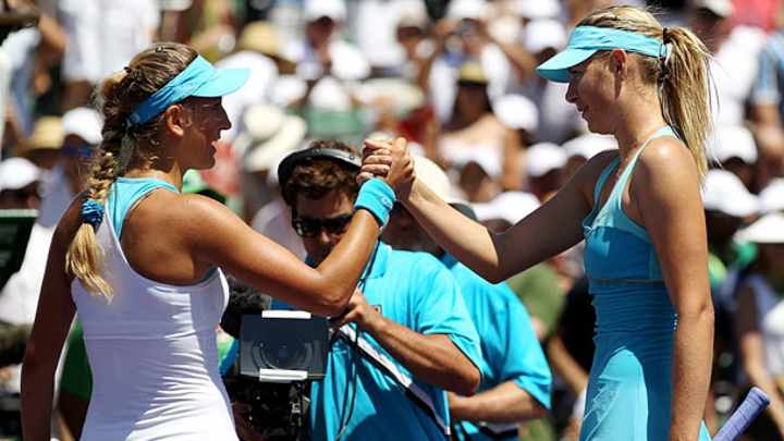Maria Sharapova, Victoria Azarenka eye big payoff in Australian Open final