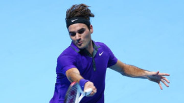 Six-time champ Federer locks spot for semis at ATP Finals