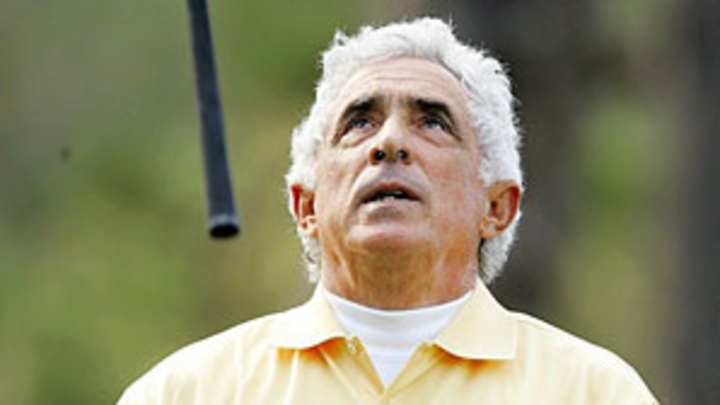 Federer's reputation at risk thanks to IMG honcho's recklessness Federer's reputation at risk thanks to IMG honcho's recklessness