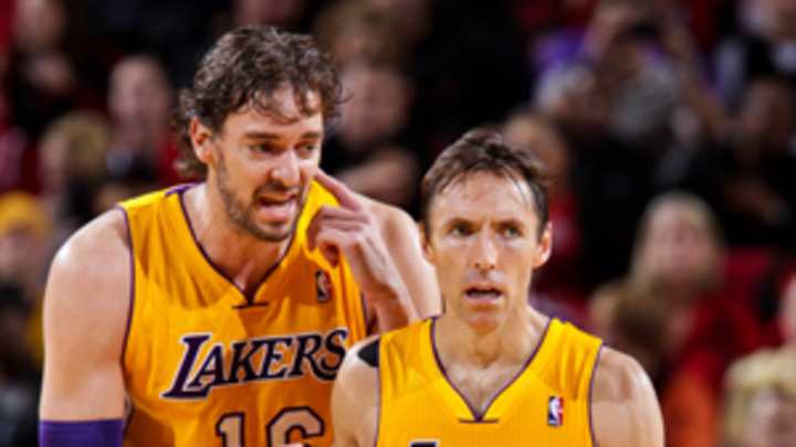 Lakers' Steve Nash has non-displaced fracture in fibula Lakers' Steve Nash has non-displaced fracture in fibula