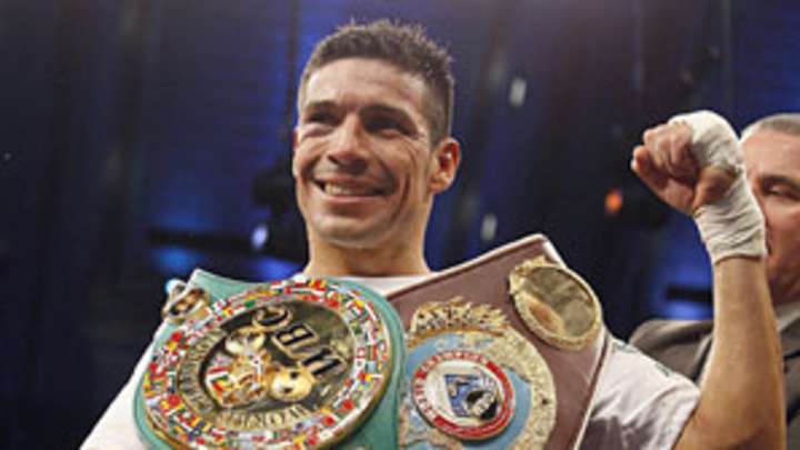 Middleweight title at stake in Williams-Martinez rematch Middleweight title at stake in Williams-Martinez rematch