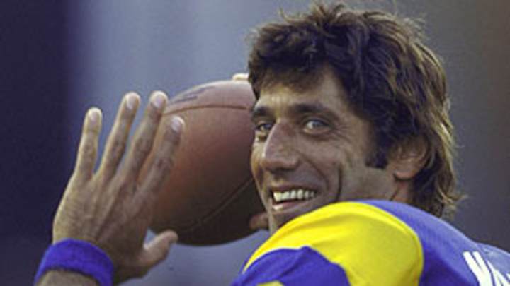 History lesson: Favre could learn from final years of Namath, Unitas History lesson: Favre could learn from final years of Namath, Unitas