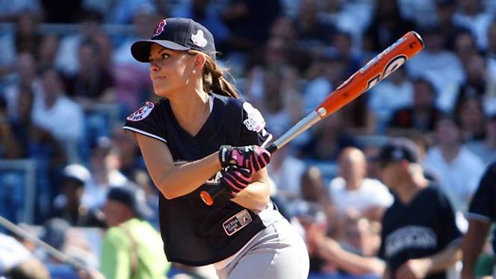 Maria Menounos In Action