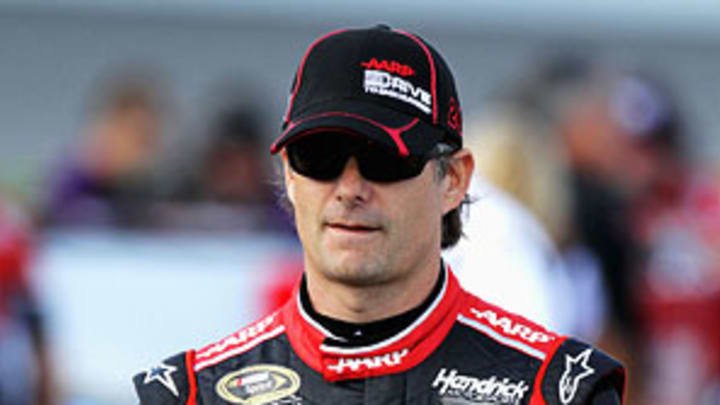 NASCAR vet Jeff Gordon looking to thrill fans, secure Chase berth