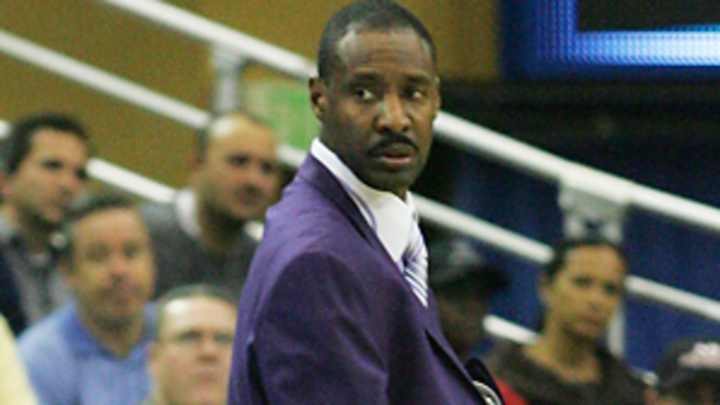 U of Detroit AD and assistant hoops coach resign U of Detroit AD and assistant hoops coach resign