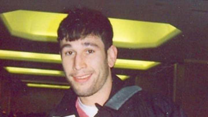 Between viewers or fighters, T.U.F. chooses the former