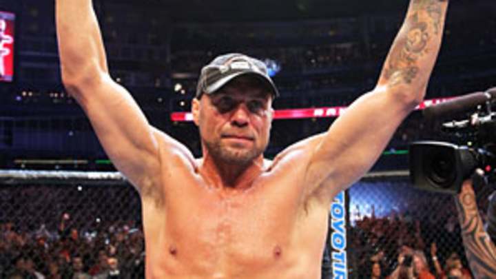 Couture's dispute with UFC lay foundation for insurance policy