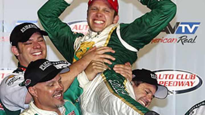 Ed Carpenter's tenacity pays off with season-ending win at Fontana