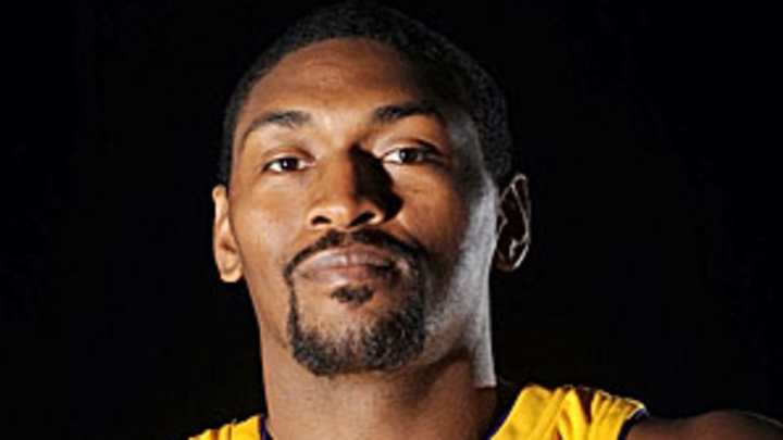 New challenge for Artest: Blend in