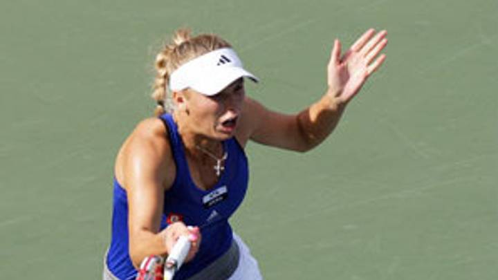 Wozniacki, Hampton advance at Korea Open