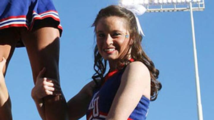 Cheerleader of the Week: Kansas' Lizzie Cheerleader of the Week: Kansas' Lizzie