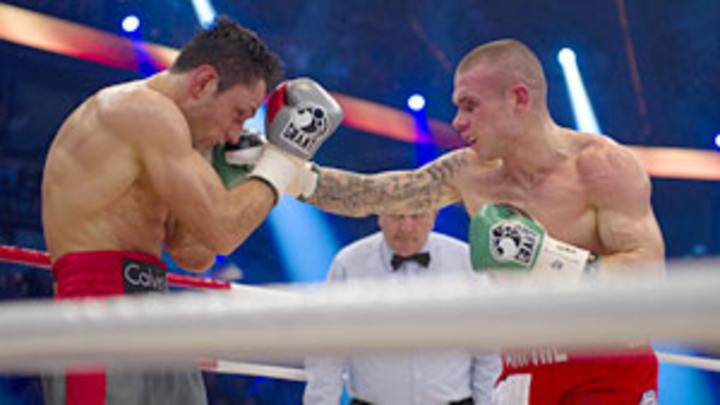 Martin Murray withdraws from June fight with Julio Cesar Chavez Jr. Martin Murray withdraws from June fight with Julio Cesar Chavez Jr.