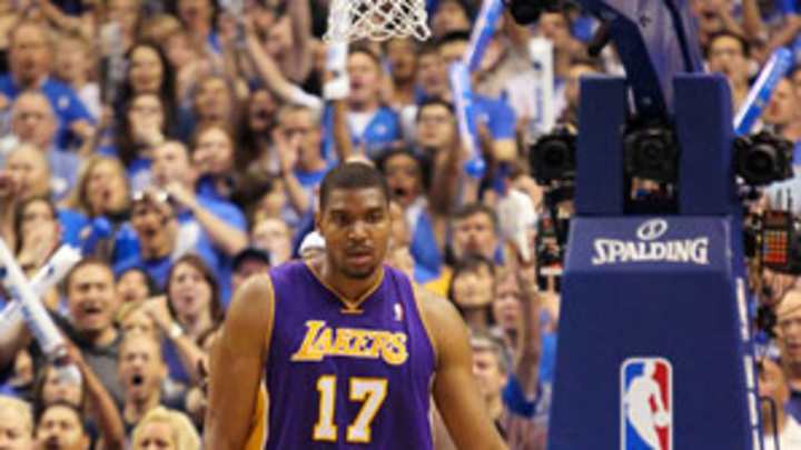 Bynum apologizes but remains outspoken for desires with Lakers Bynum apologizes but remains outspoken for desires with Lakers