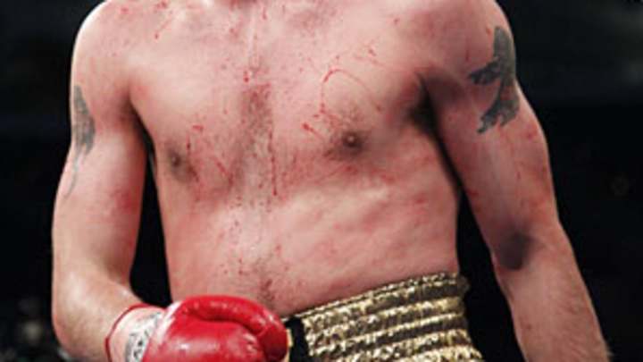 With renewed hunger, ex-champ Pavlik readies for ring return