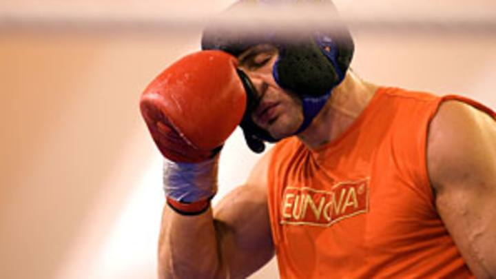 Klitschko tears adbominal muscle, pulls out of Saturday title defense Klitschko tears adbominal muscle, pulls out of Saturday title defense