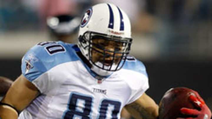 New England Patriots sign tight end Bo Scaife