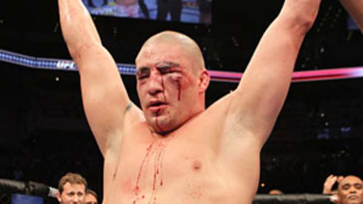 Sanchez, Munoz among those trending up after UFC on Versus 3