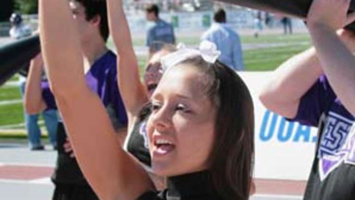 Cheerleader of the Week: Western Ontario's Ellyn D'Uva