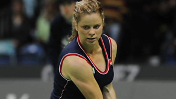 Clijsters eyes 2012, rehab going 'very well'