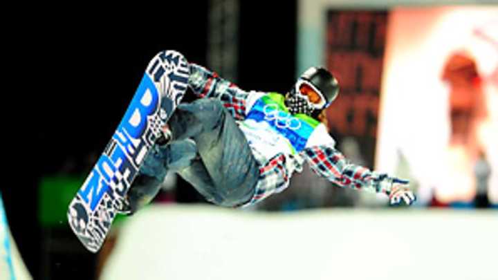 Using pressure as fuel, White takes place among rare champions