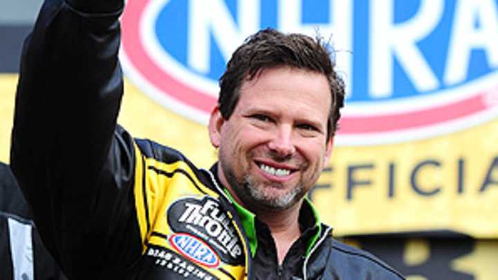 Del Worsham returns as a Funny Car driver with Kalitta Motorsports