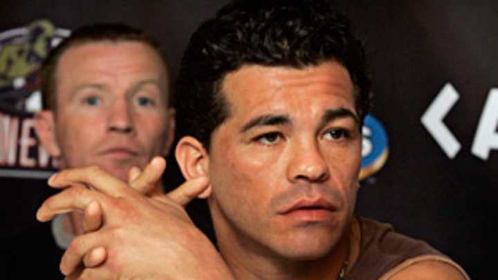 Arturo Gatti inducted to International Boxing Hall of Fame Arturo Gatti inducted to International Boxing Hall of Fame