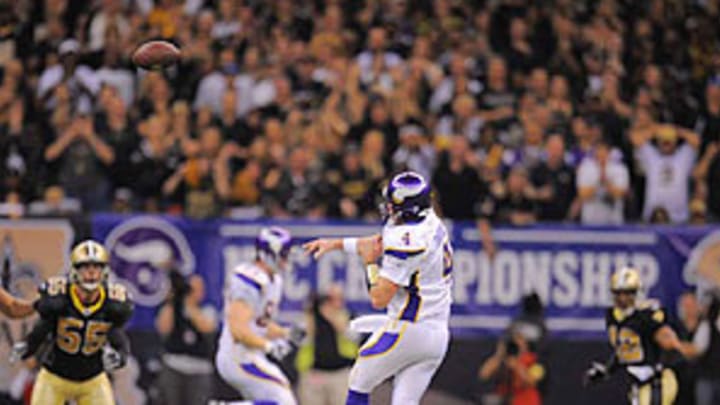 Run, Brett, run! Favre fresh out of miracles in NFC championship loss