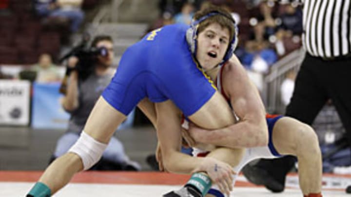 High-school wrestling on ascent thanks to MMA, grassroots groups
