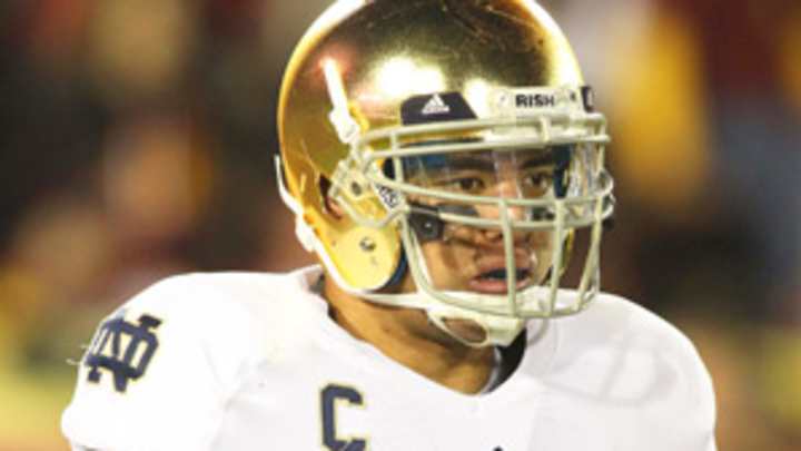 Te'o wins Bronko Nagurski Award
