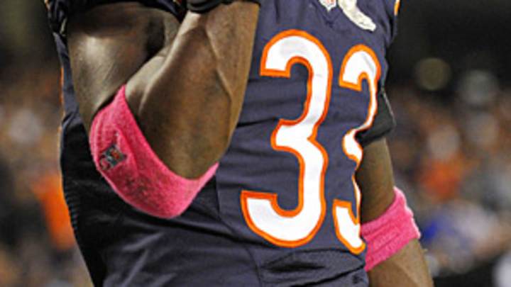 Bears star Tillman's wife has fourth child