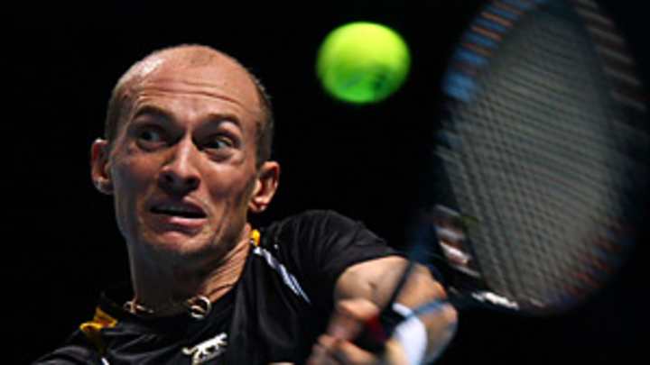Davydenko rounds out recovery with year-end victory in London Davydenko rounds out recovery with year-end victory in London