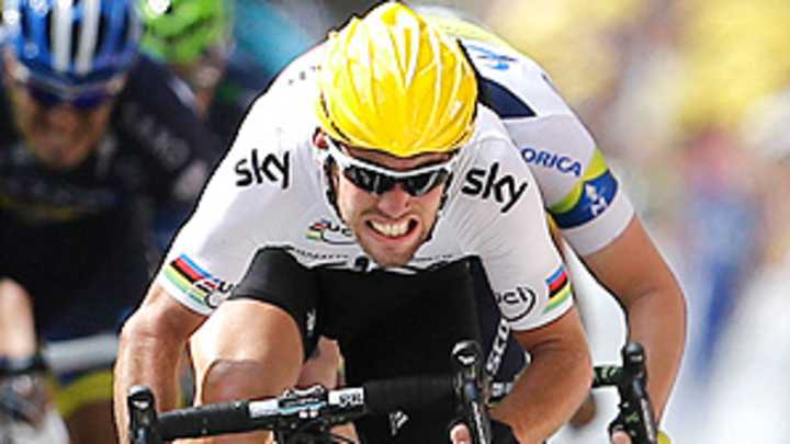 Cavendish wins Tour's stage two, Cancellara maintains the lead Cavendish wins Tour's stage two, Cancellara maintains the lead