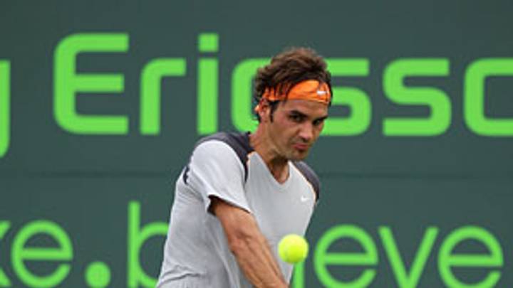 Federer bristles at criticism as big dogs move forward in Key Biscayne Federer bristles at criticism as big dogs move forward in Key Biscayne