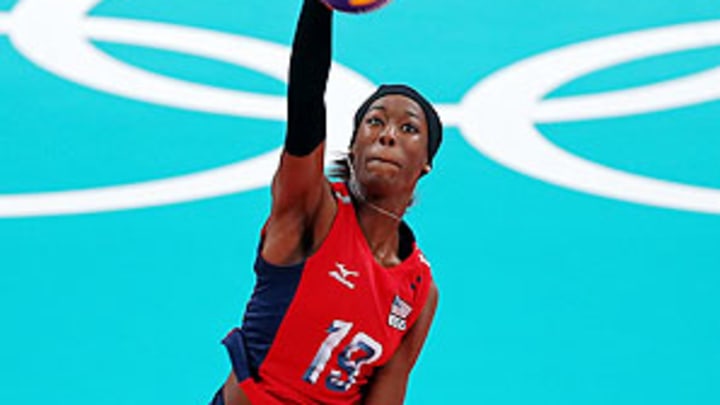 Amid little fanfare, U.S. women's volleyball approaches history Amid little fanfare, U.S. women's volleyball approaches history