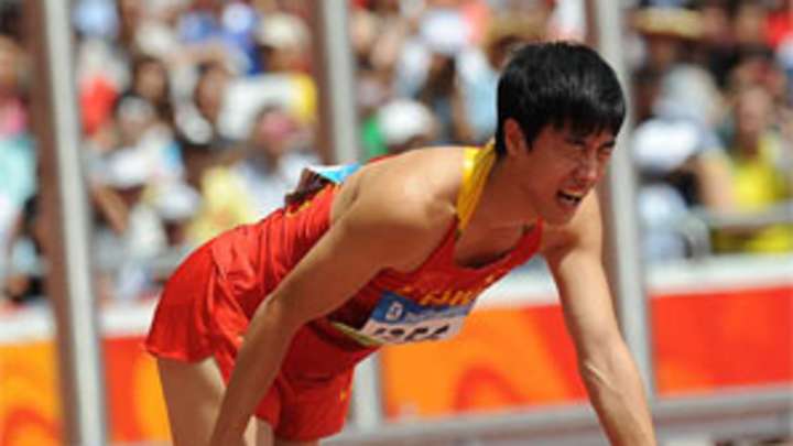 China reacts to its fallen hero