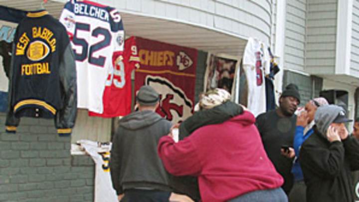 Chiefs coping with murder-suicide involving Belcher