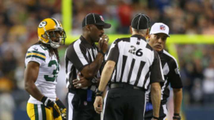 Green Bay eye doctor offers free Lasik surgery to NFL replacement refs