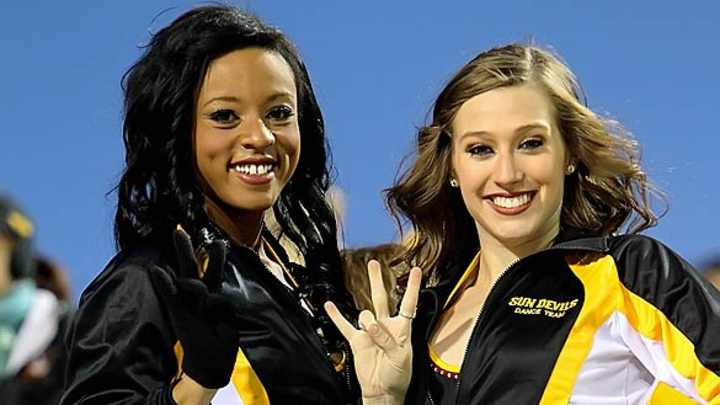 College Bowl Cheerleaders