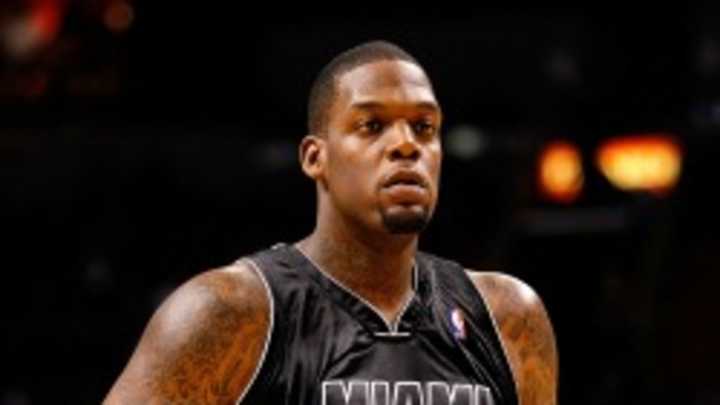 Veteran center Eddy Curry shows up at Spurs training camp
