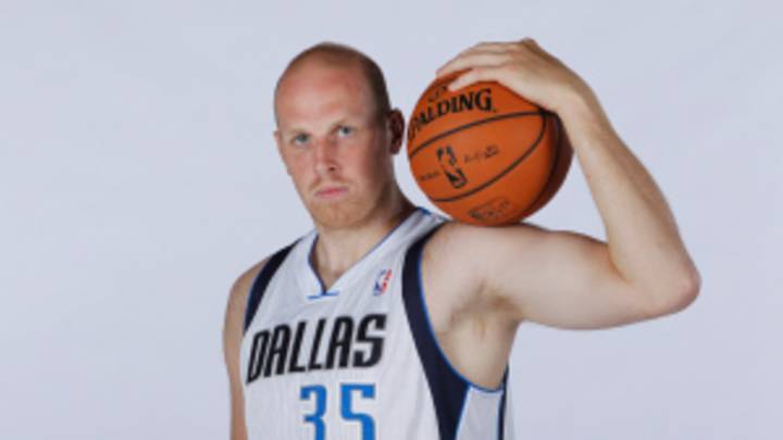 Chris Kaman sprains back, listed as day-to-day for Mavericks Chris Kaman sprains back, listed as day-to-day for Mavericks