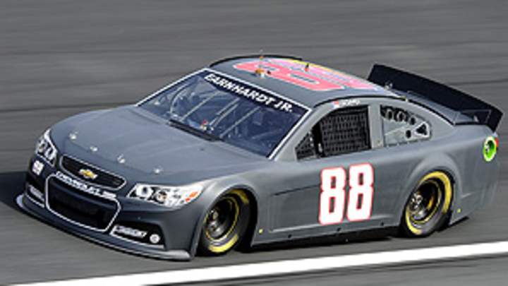 Earnhardt Jr. approves of 2013 car in first test drive