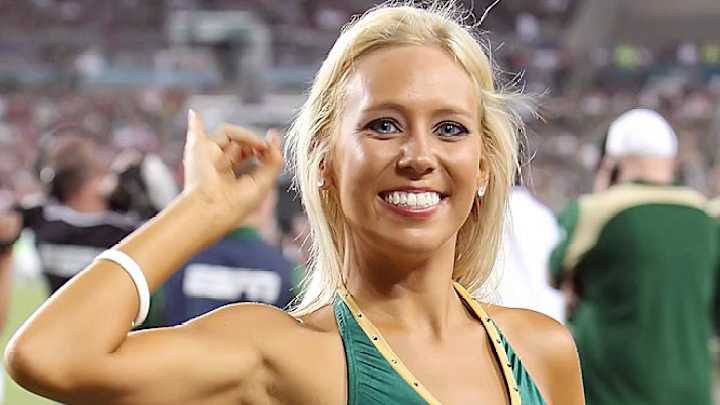 Cheerleader of the Week Cheerleader of the Week