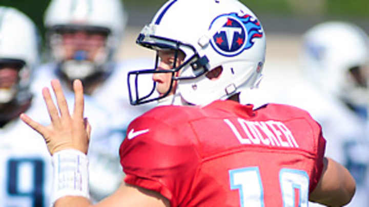 Titans name Locker starting quarterback