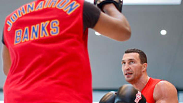 Without Steward in corner, Klitschko readies for title defense