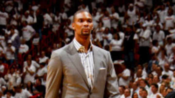 Report: Chris Bosh cleared to travel with Miami Heat, will be in Boston for Game 3
