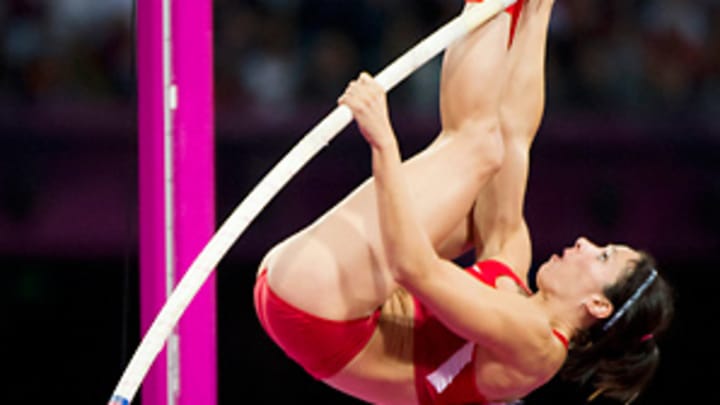 Suhr vaults to unexpected gold