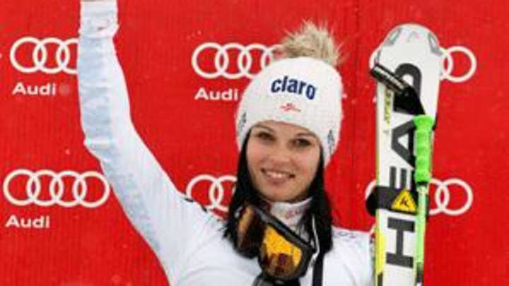 Fenninger wins giant slalom, Maze extends World Cup lead