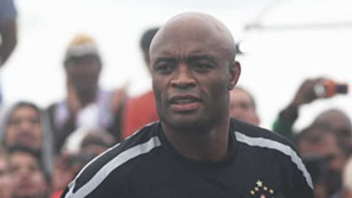 Middleweight champ Silva feeling right at home ahead of UFC 134 Middleweight champ Silva feeling right at home ahead of UFC 134