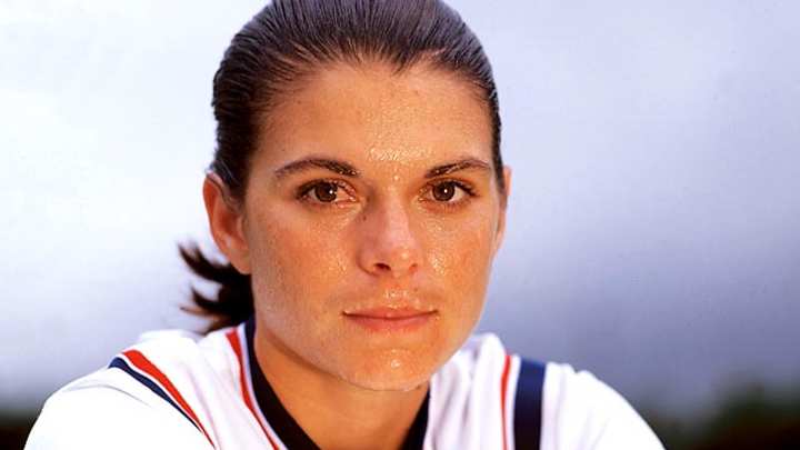 Classic Photos of Mia Hamm Classic Photos of Mia Hamm
