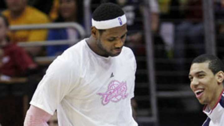 Roundtable: LeBron's antics, T-Mac's All-Star votes cause a stir